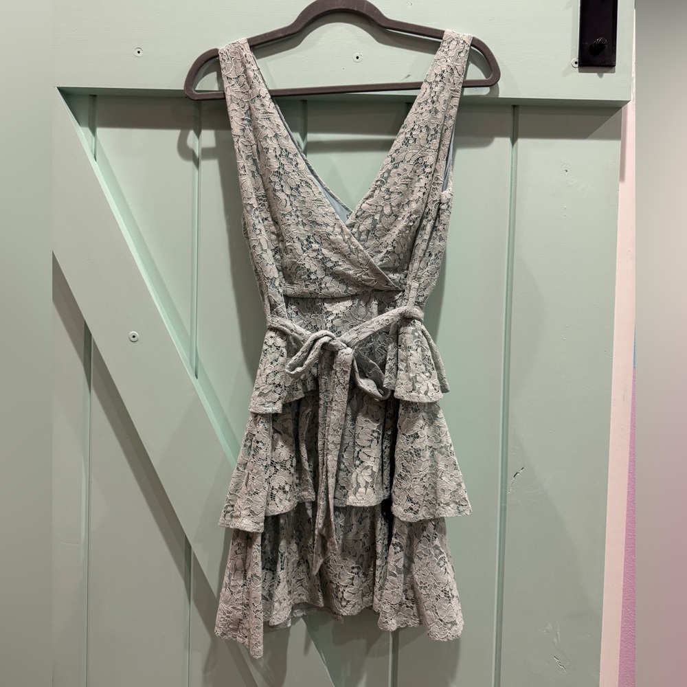 Floral Lace Midi Dress in Gray